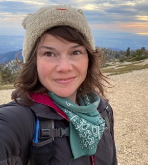 040AA8AB-D150-42D9-989A-F538093B3908